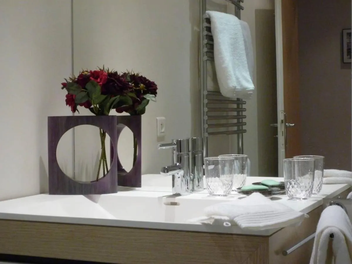 Gorgeous St Germain Des Pres Apartment *